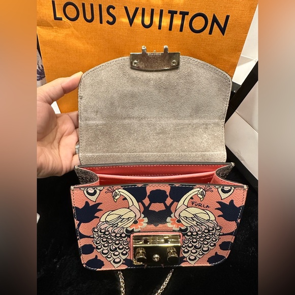 🔶FINAL PRICE DROP🔶🎀FURLA crossbody bag🎀 - Picture 5 of 10